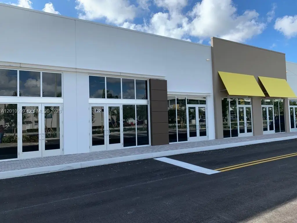5 of 24 - 10890 Nw 17th Street #121, Sweetwater, FL