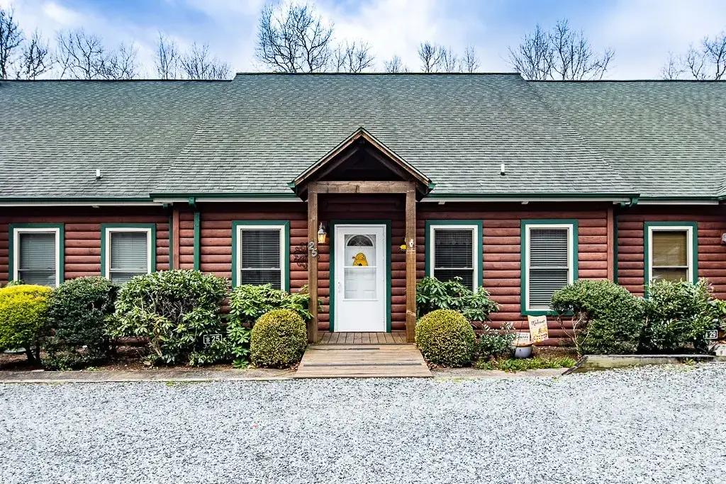 25 Golfview Lane # 25, Newland