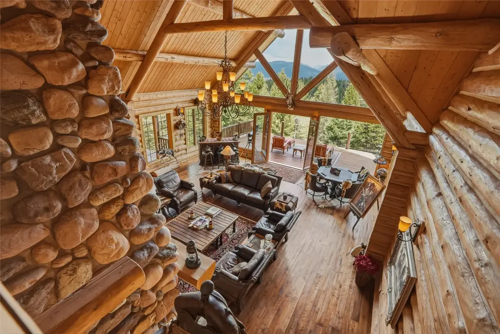 180 Elkhorn Road, Seeley Lake
