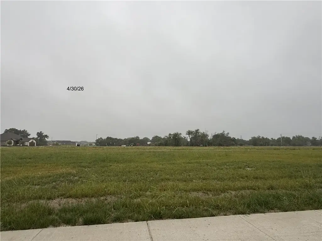 1032 Calaveras, College Station