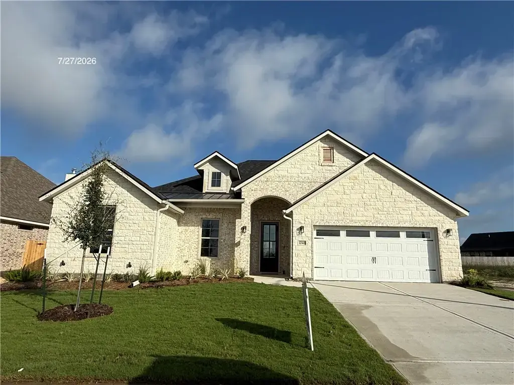 1046 Calaveras, College Station