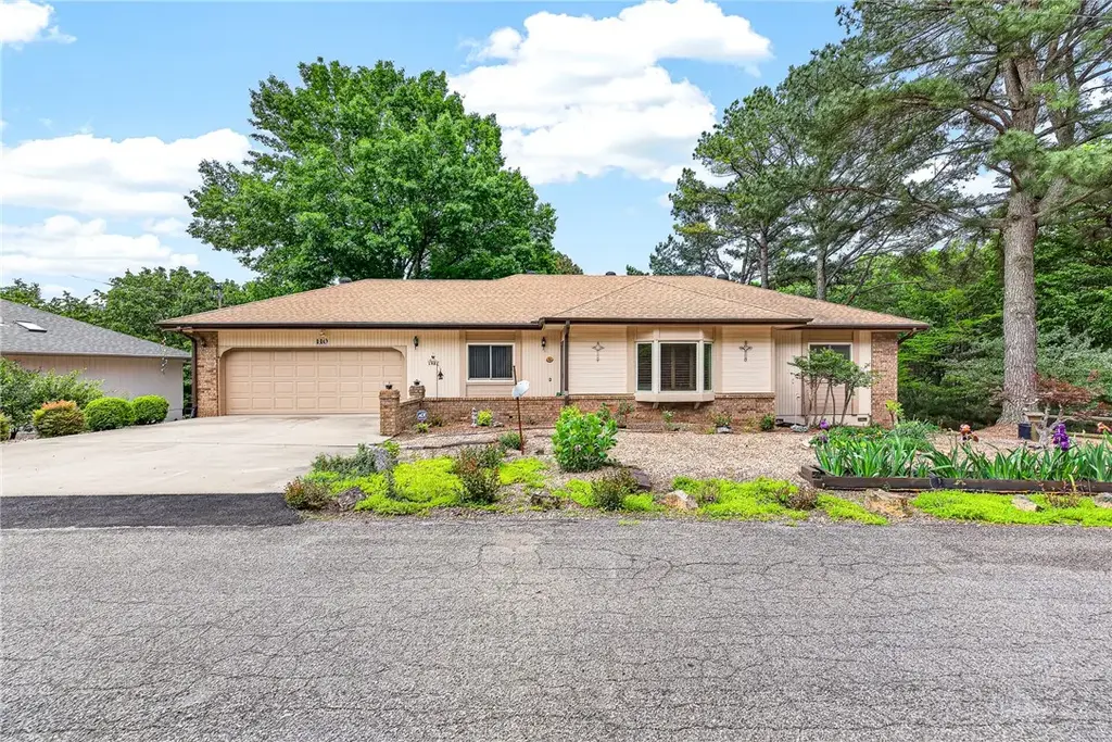 110 Salen Lane, Bella Vista