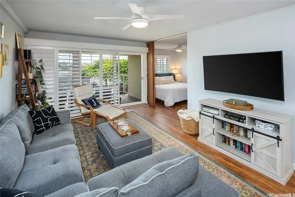 14 Aulike Street # 404, Kailua