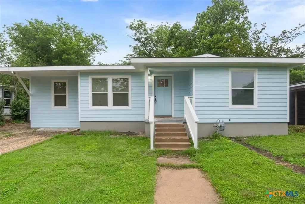 1412 E Avenue D, Temple
