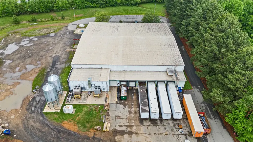 301 Avenue 11 Nw, Atkins