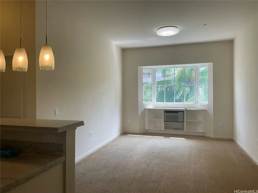 1800 Kaioo Drive # C503, Honolulu
