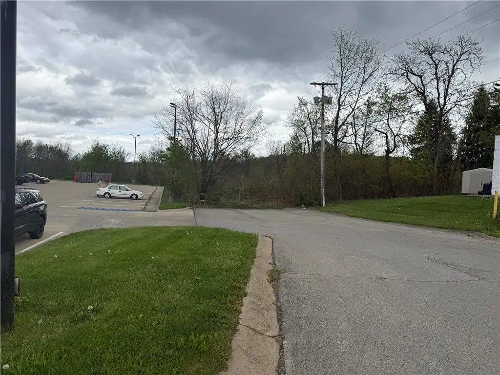 Ellwood Road , Shenango