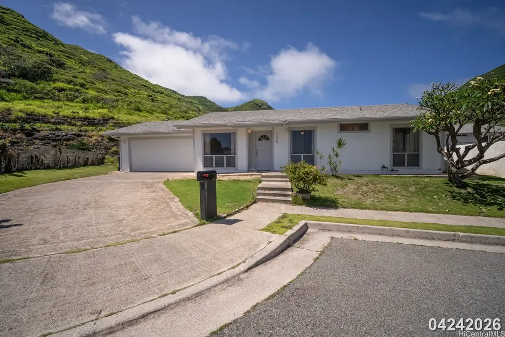 7528 Olili Place, Honolulu