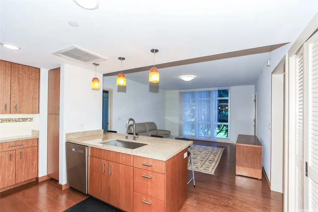 555 South Street # 208, Honolulu