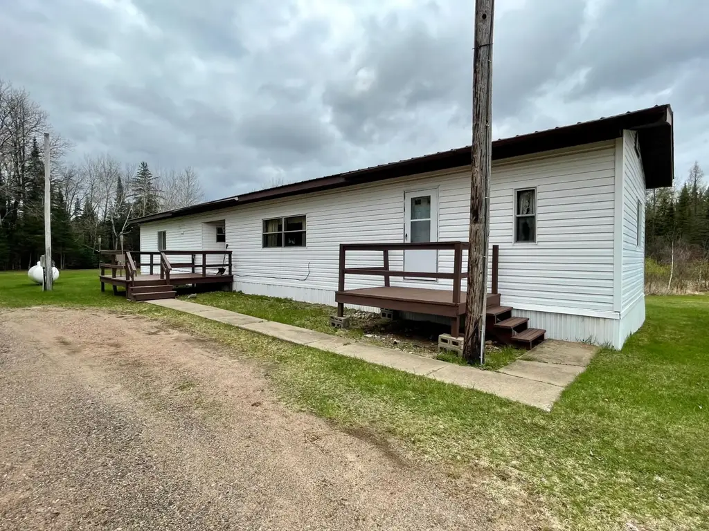 N10823 Hwy 13, Phillips