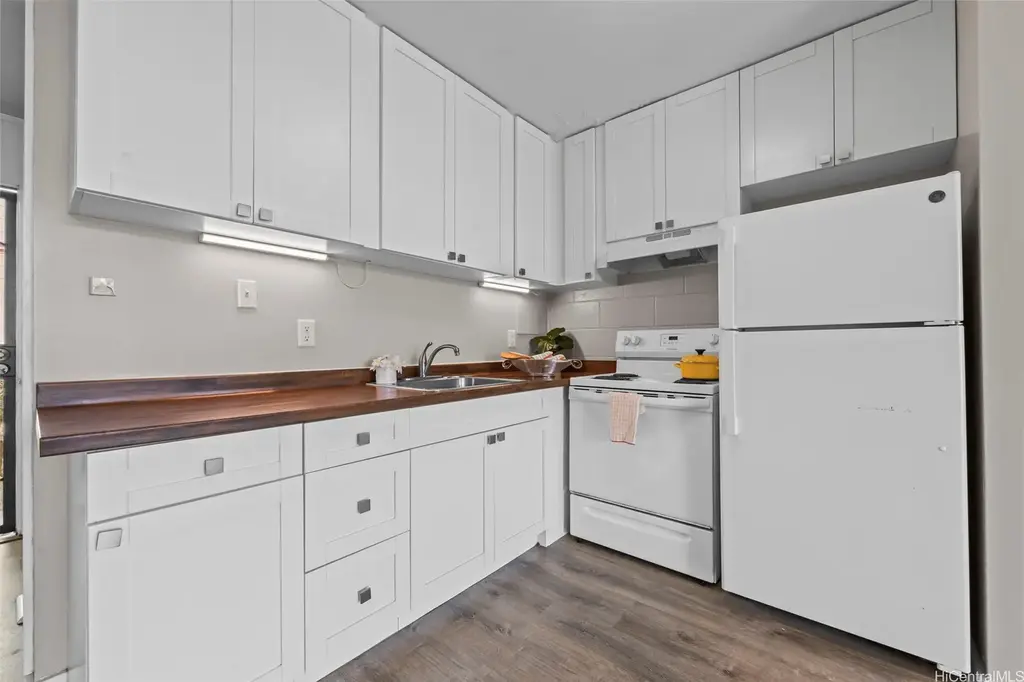 98-135 Lipoa Place # 102, Aiea