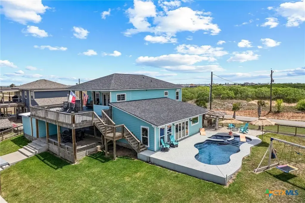 792 County Road 306 Road, Port Lavaca