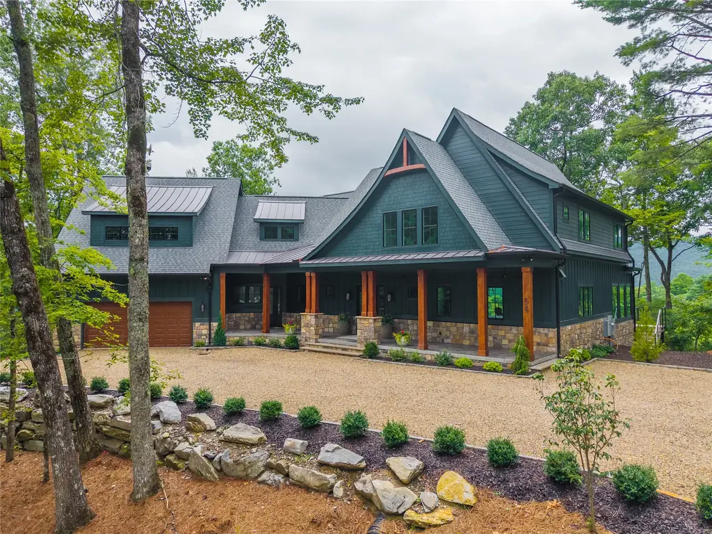 54 Forestland Road, Cashiers