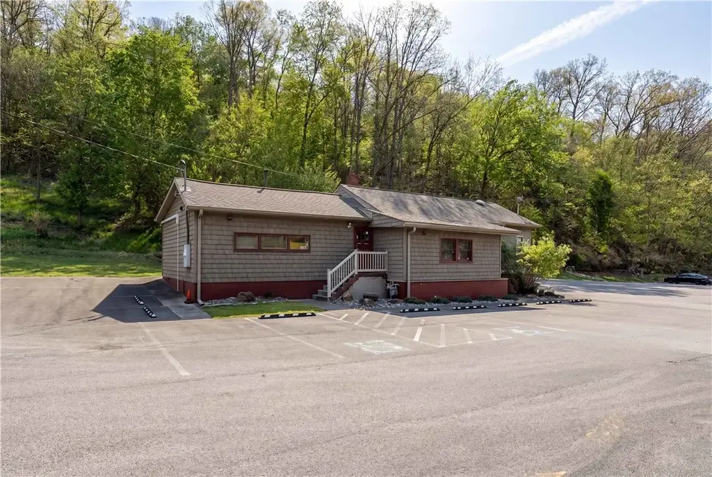 3006 Lewis Run Road , Clairton