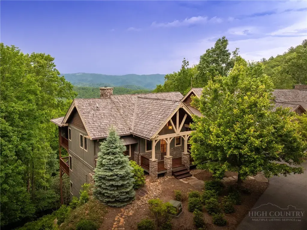 153 Stonecrop Lane, Boone