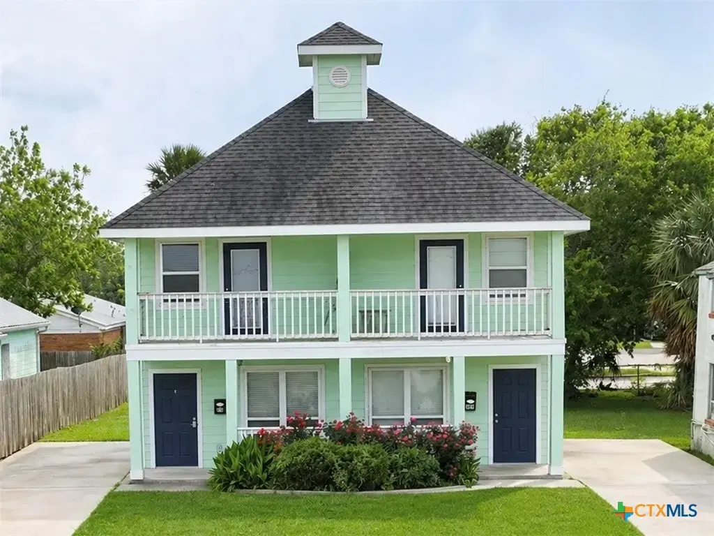 417 & 419 S Commerce Street, Port Lavaca