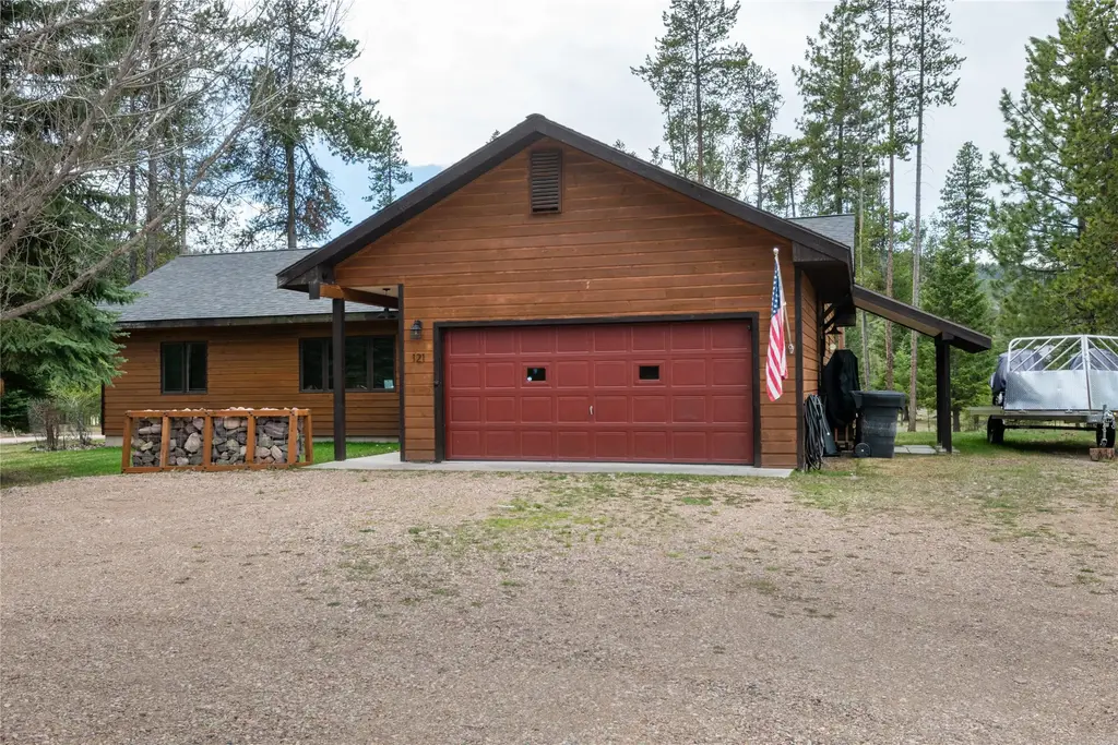 121 Peacemaker Place, Seeley Lake