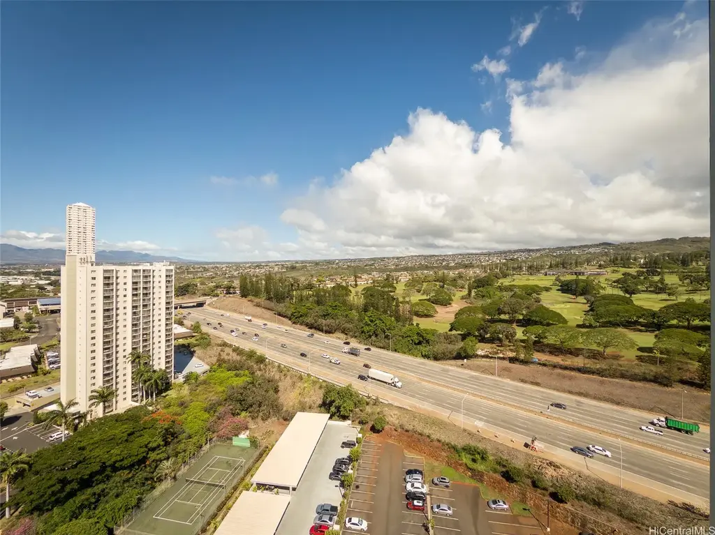 98-402 Koauka Loop # 2409, Aiea