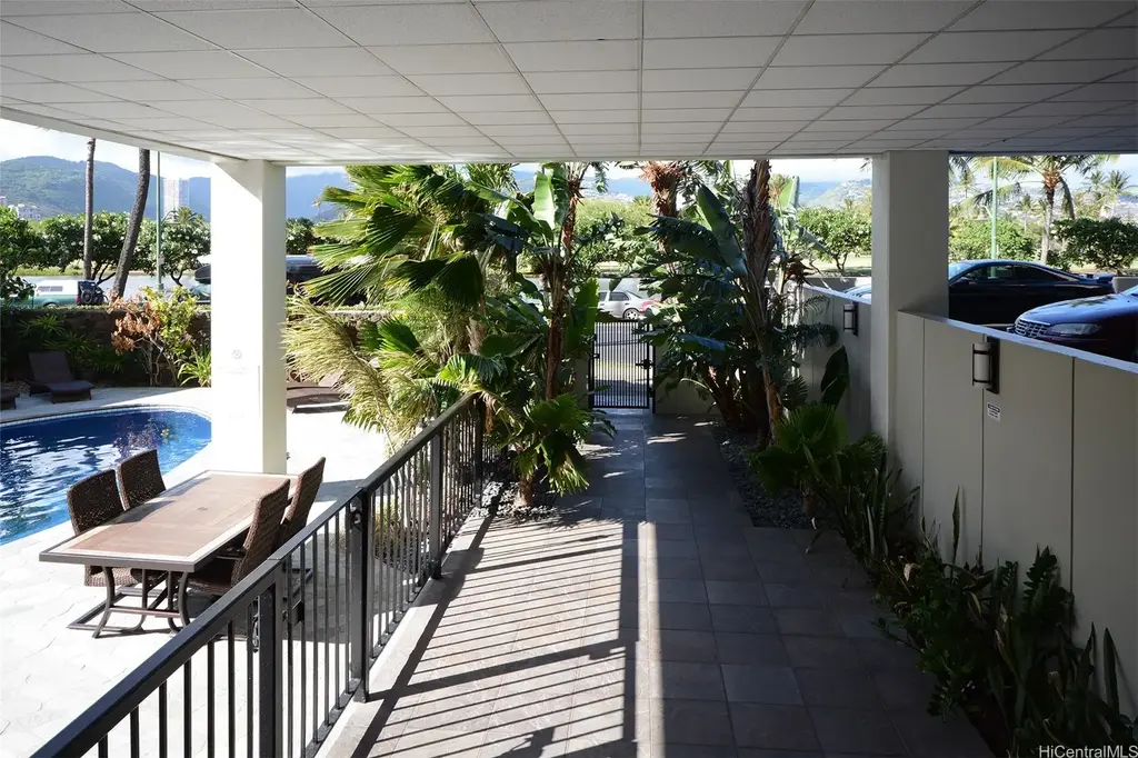 2465 Ala Wai Boulevard # 704, Honolulu