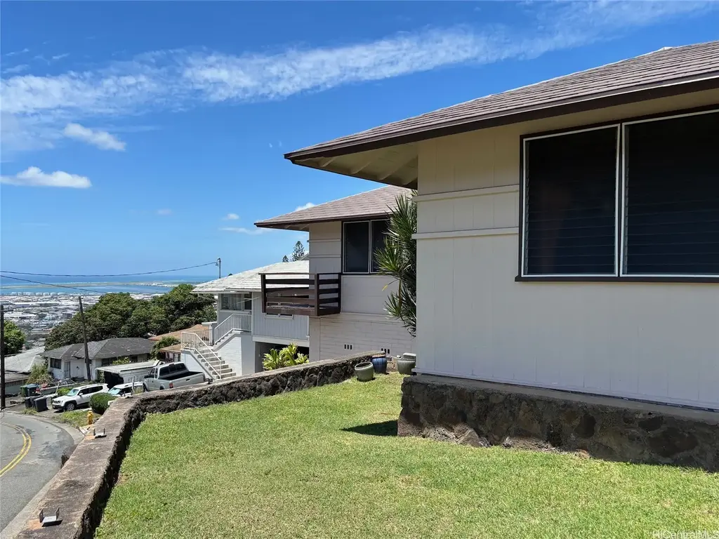 1356 Mamalu Street, Honolulu