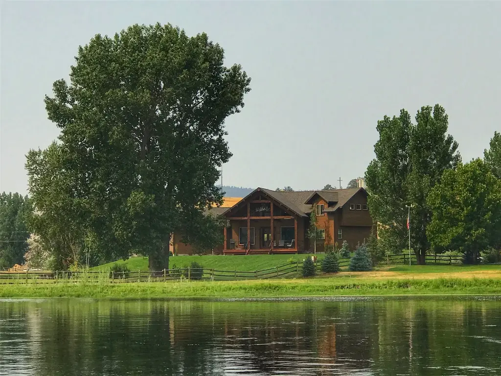 159 Barnes Lane, Wolf Creek