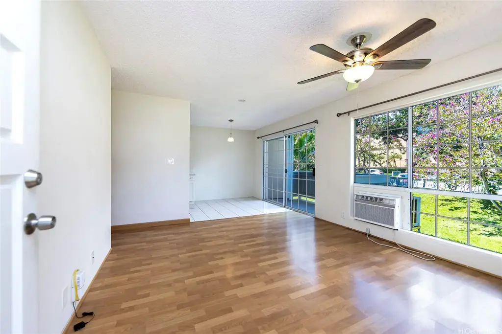 46-1064 Emepela Way # 7u, Kaneohe