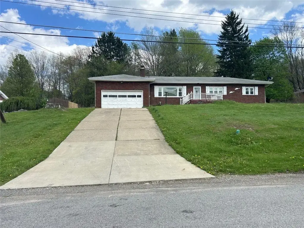 541 Morningstar Drive , Ellwood City