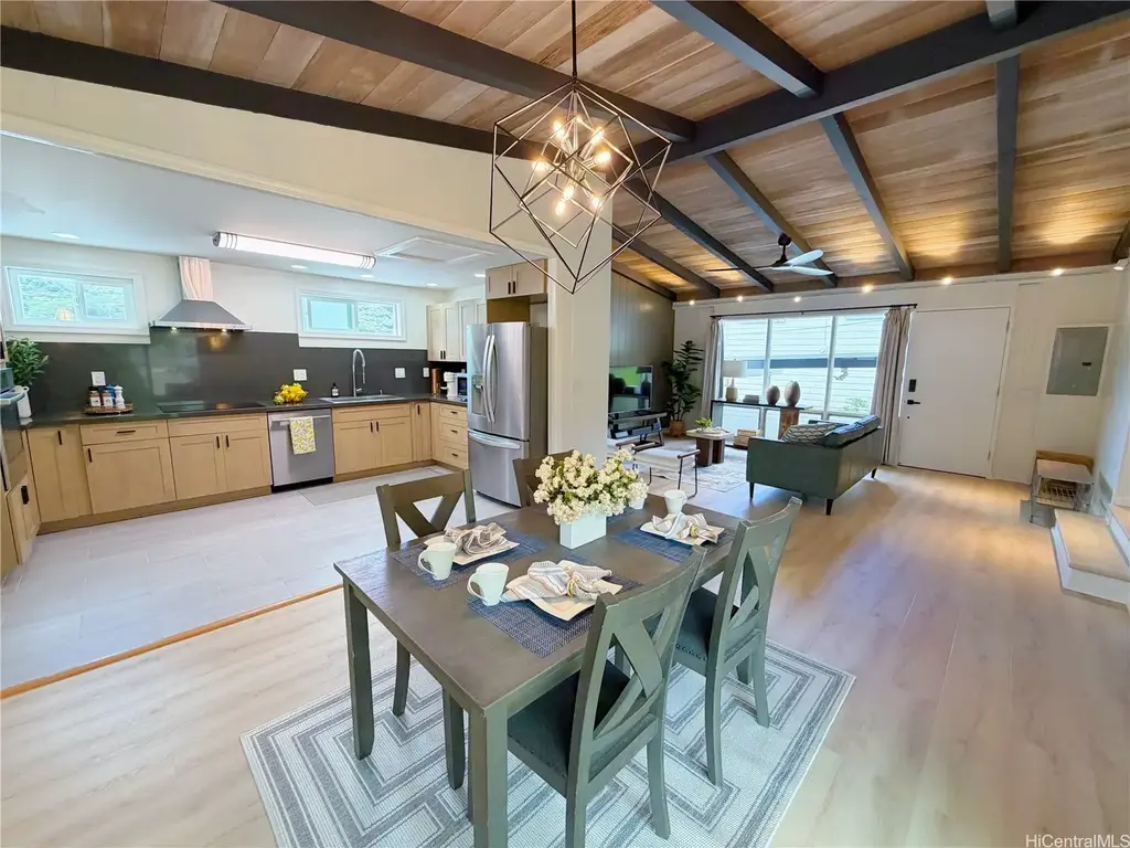 3426 Loulu Street, Honolulu