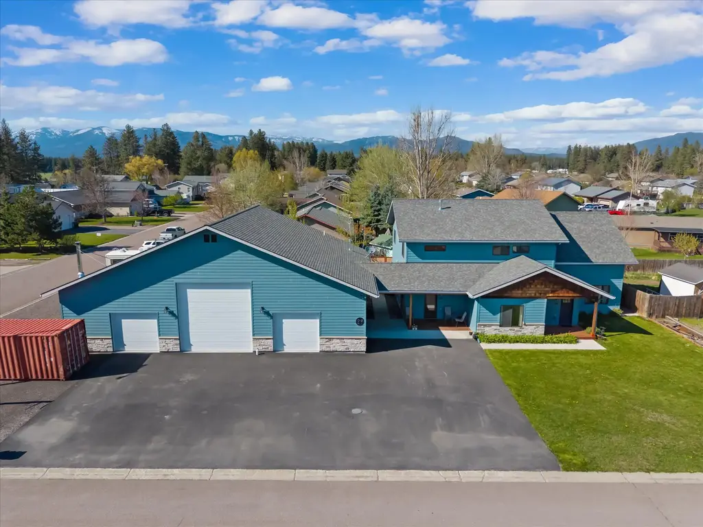 29 Bethany Street, Columbia Falls