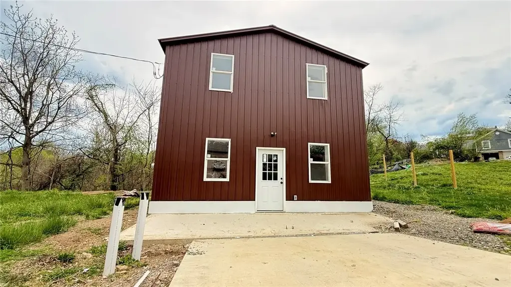 118 Briarwood Drive , Monongahela