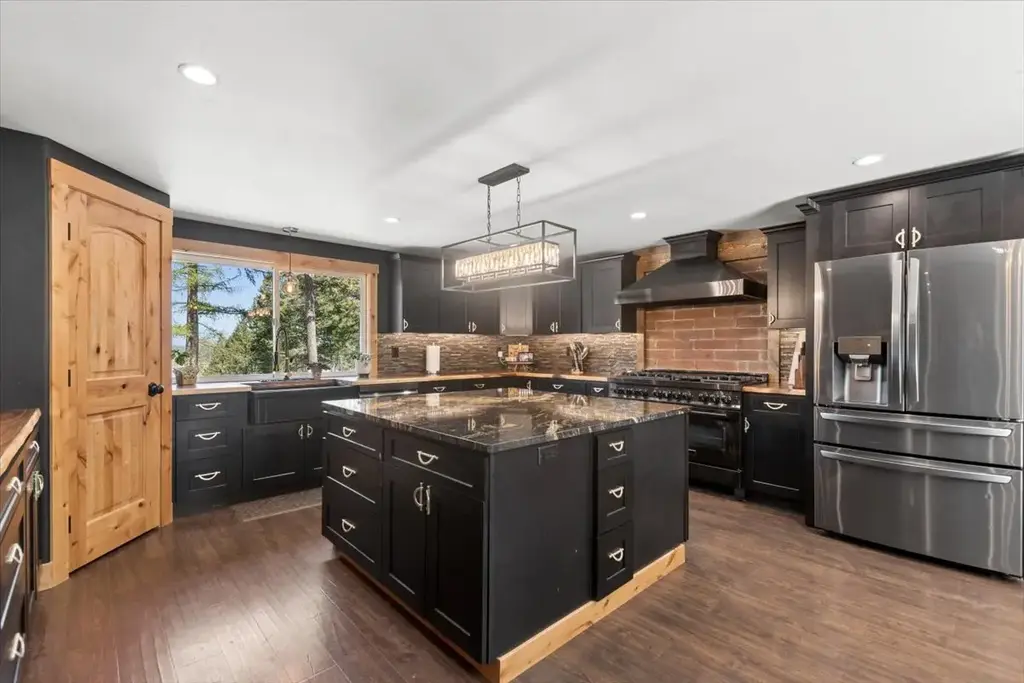 230 Mcmannamy Draw, Kalispell