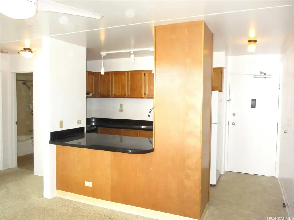 2522 Date Street # 705, Honolulu