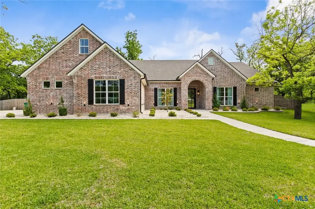 1007 Rivers Edge Drive, Belton