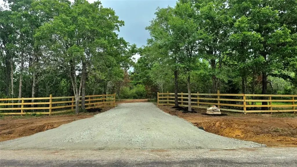 12411 Hopes Creek Road, College Station
