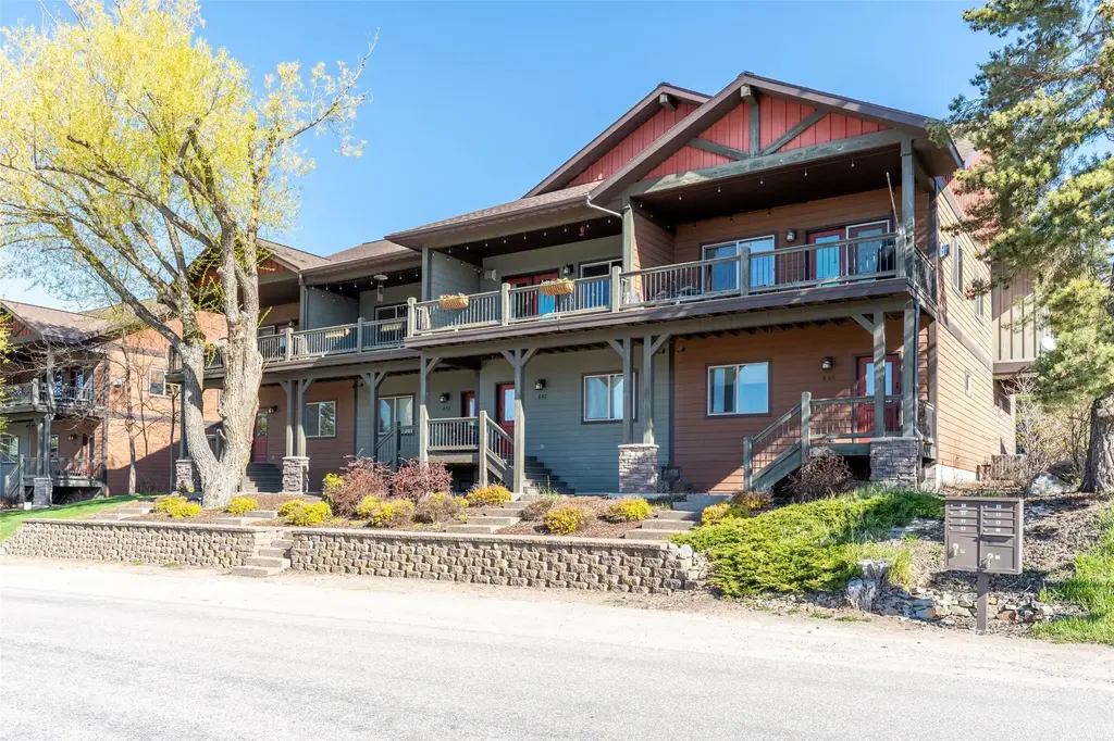 657 Commerce Street, Bigfork