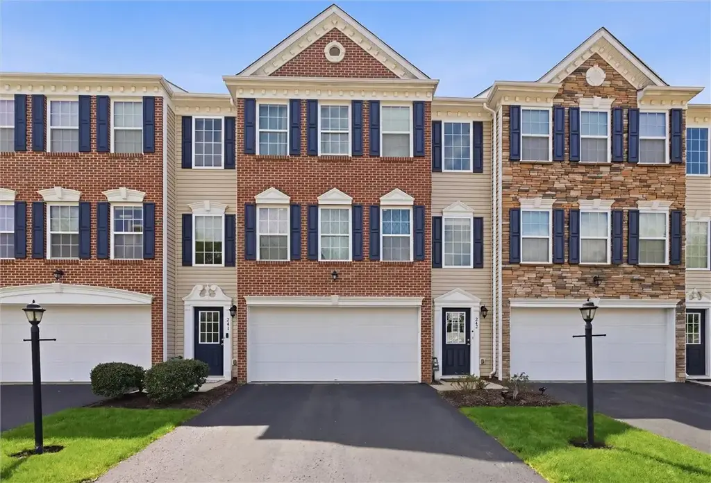 242 Grace Manor Drive , Robinson