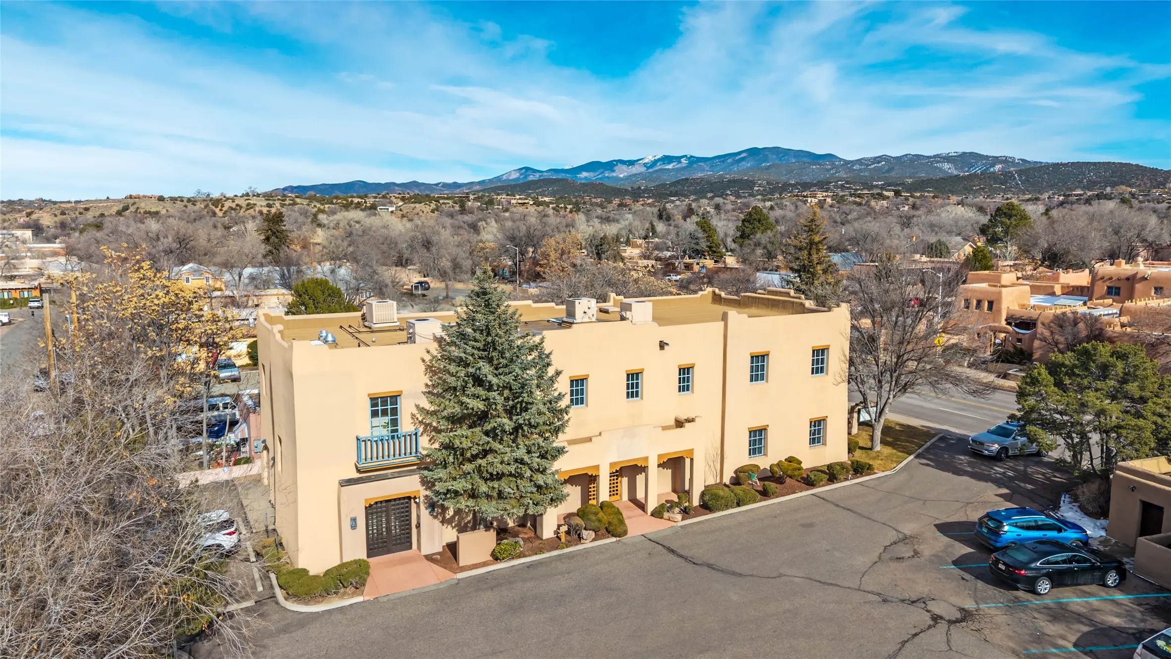 1048 Paseo De Peralta, Santa Fe
