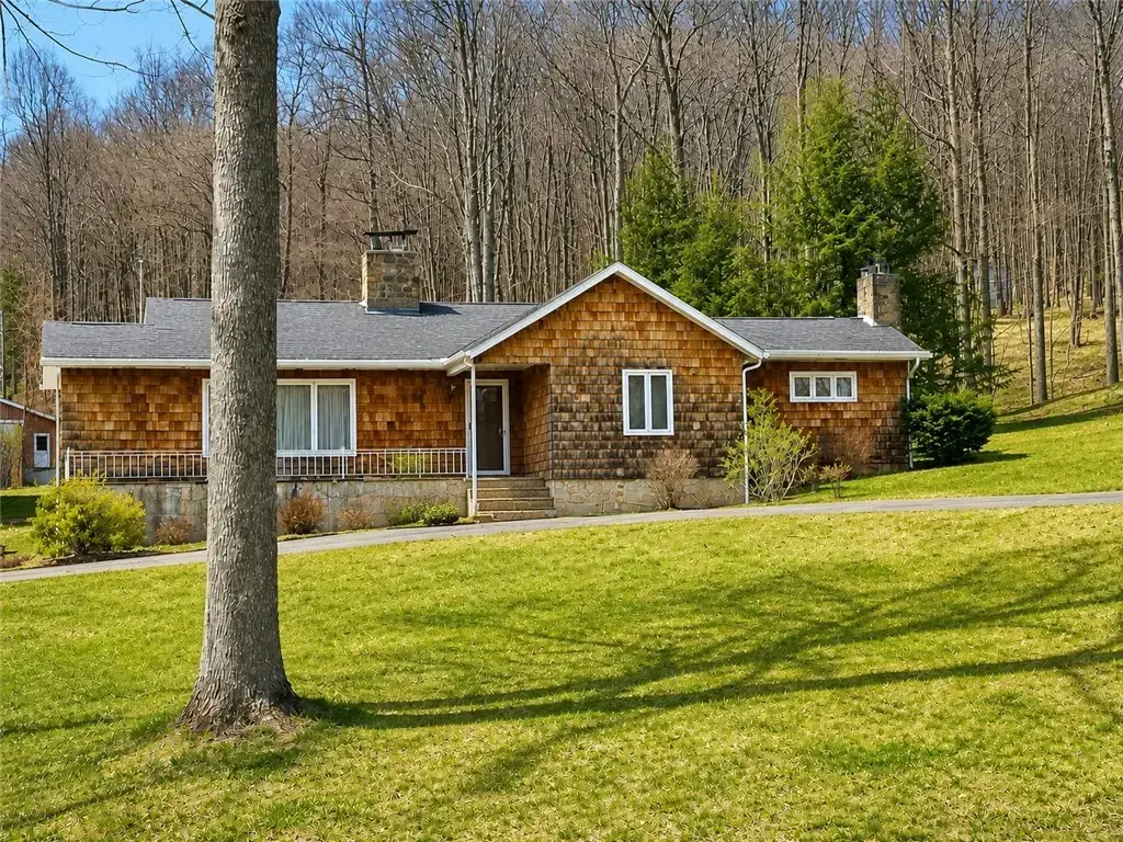 326 Keslar School Road, Saltlick