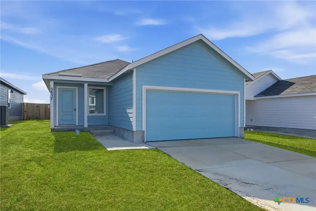 3837 Swift Fox Road, New Braunfels