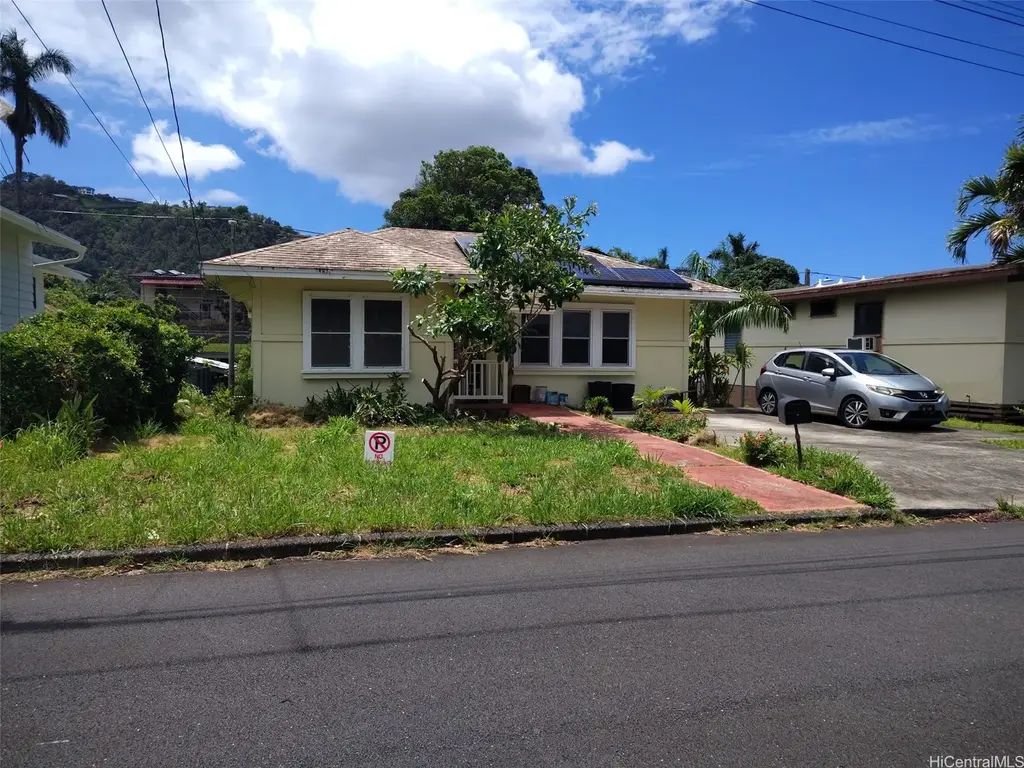 2627 Namauu Drive, Honolulu