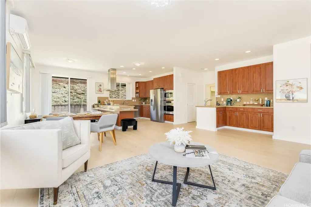 94-370 Noholoa Loop, Mililani