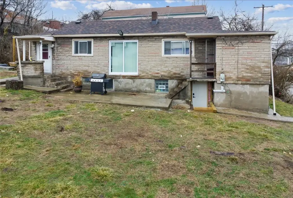 4430 Bowes Avenue , West Mifflin