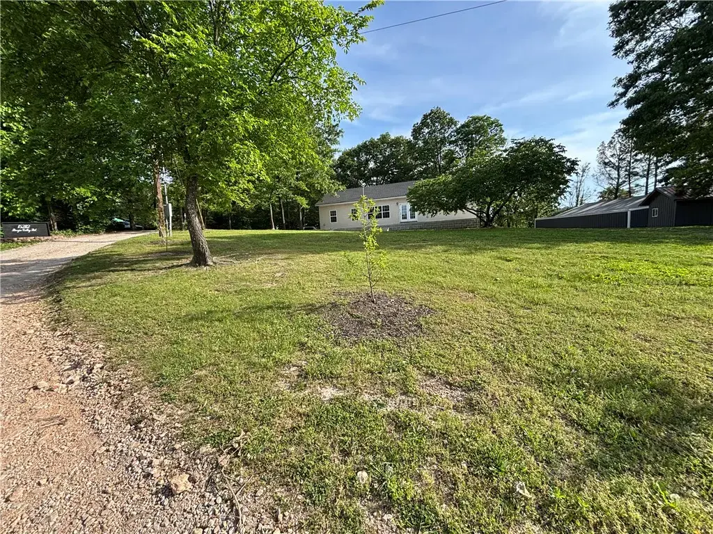 15282 Burgin Valley Road, Gravette