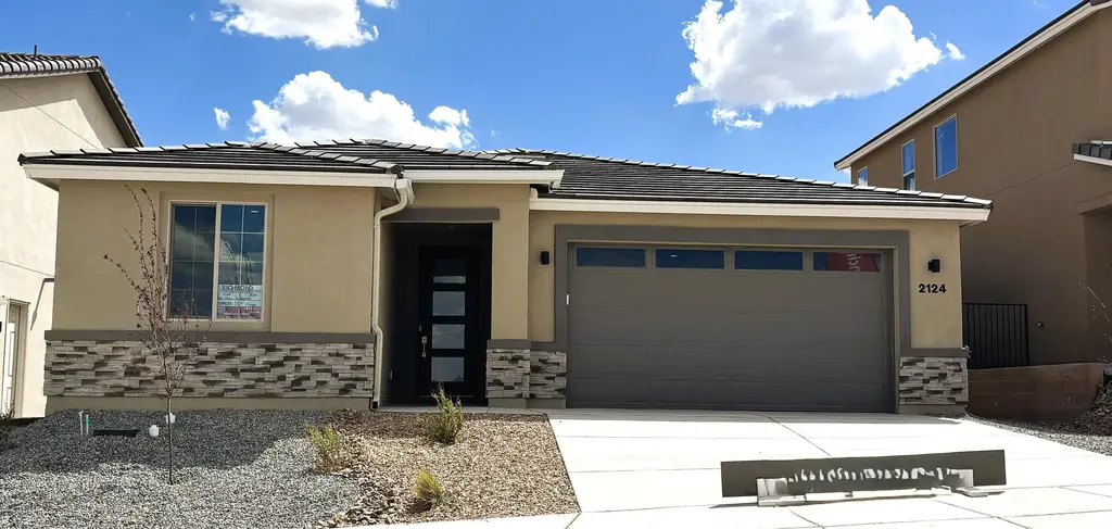 2124 Viviane Loop Ne, Rio Rancho