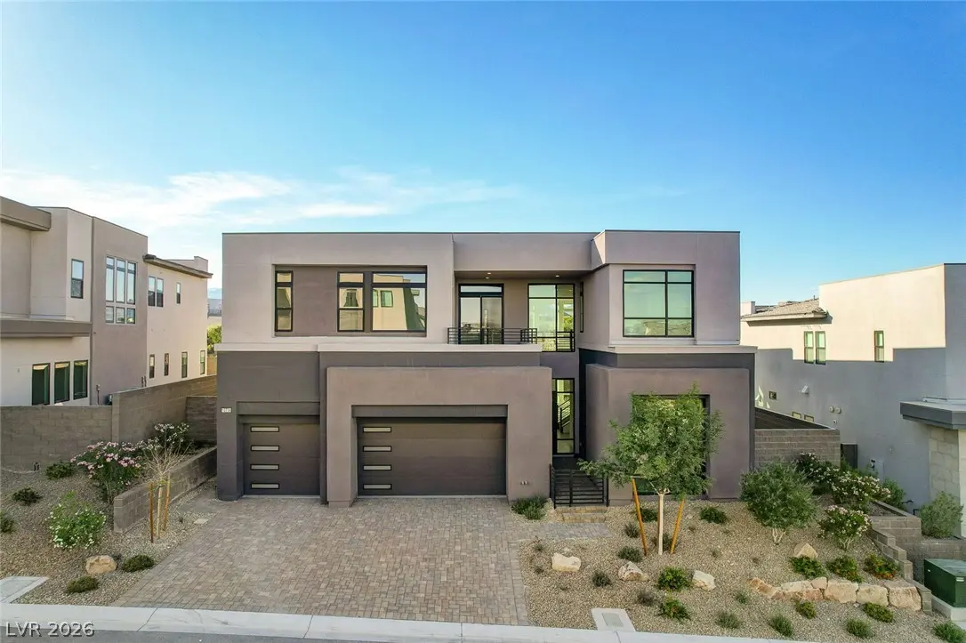 10738 Desert Heights Avenue, Las Vegas