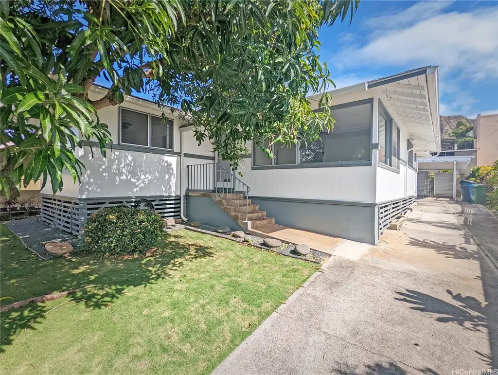 3153 Kaunaoa Street, Honolulu