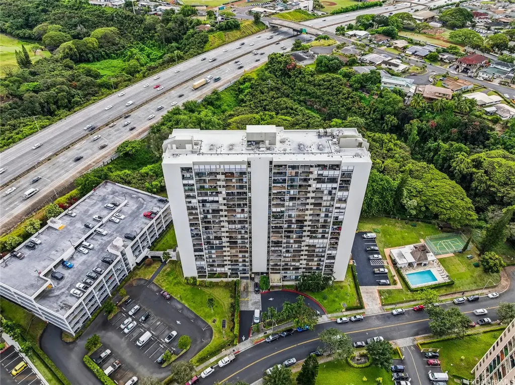 (unit #15k) 98-500 Koauka Loop, Aiea