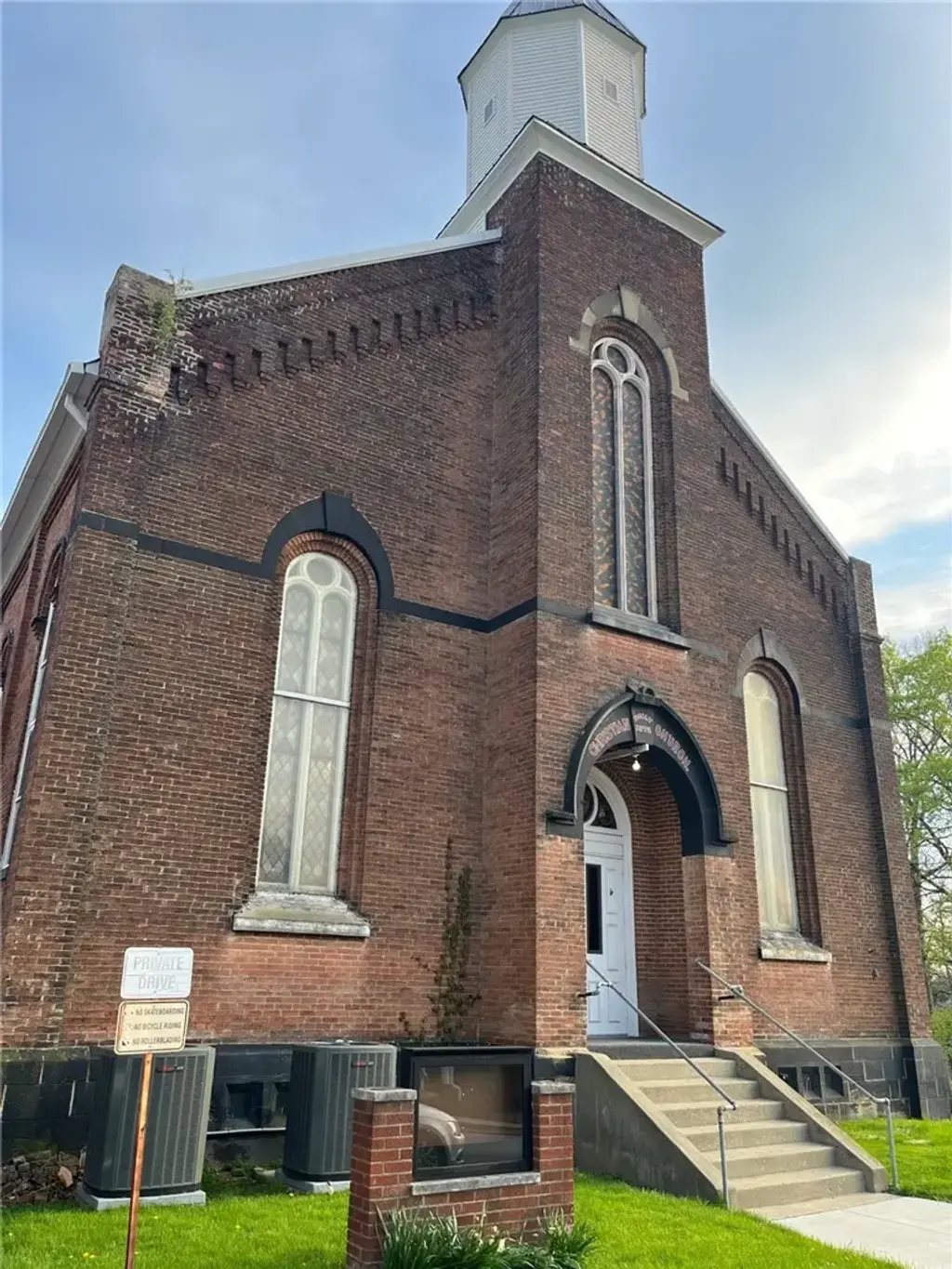 124 Main Street , West Alexander
