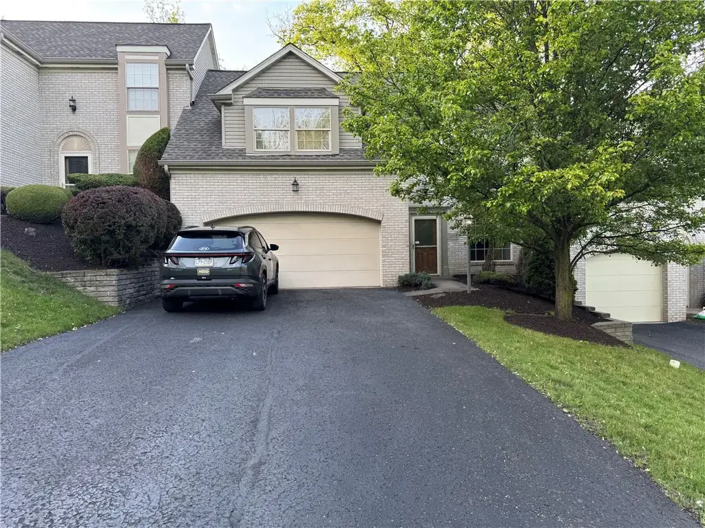 202 Parkview Drive, Pleasant Hills