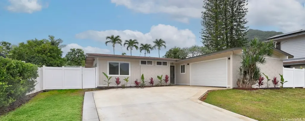 1519 Uluhaku Place, Kailua